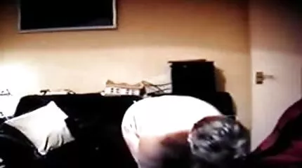 Gà trắng đưa lỗ của mình cho một kẻ phim sex nhat ban hot bắt nạt đen.