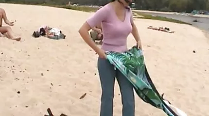 Tôi liếm âm hộ của một người lạ trong thư viện và chịch trên sàn nhà. phim sex loan luon nhat ban