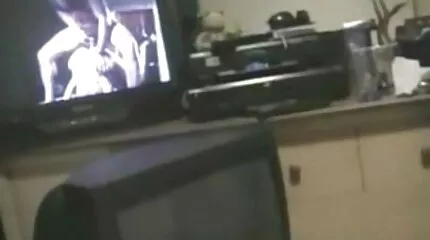 Du khách nước phim sex nhat ban may bay ba gia ngoài bụng phệ đụ hai cô gái trẻ người Nga.