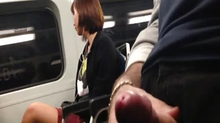 Người phụ nữ châu Á phim sex nhat ban hay trả nợ thẻ bằng âm hộ ngay trong phòng poker.