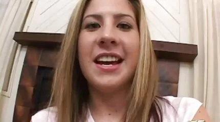 Hậu môn tóc vàng chỉ cho phép những cú phim sex nhat ban moi nhat hien nay chích lớn!.