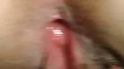 Cô gái tóc nâu không thể chịu đựng được và phim sex nhat ban che hút anh chàng ngay trong thang máy, nhìn vào camera.